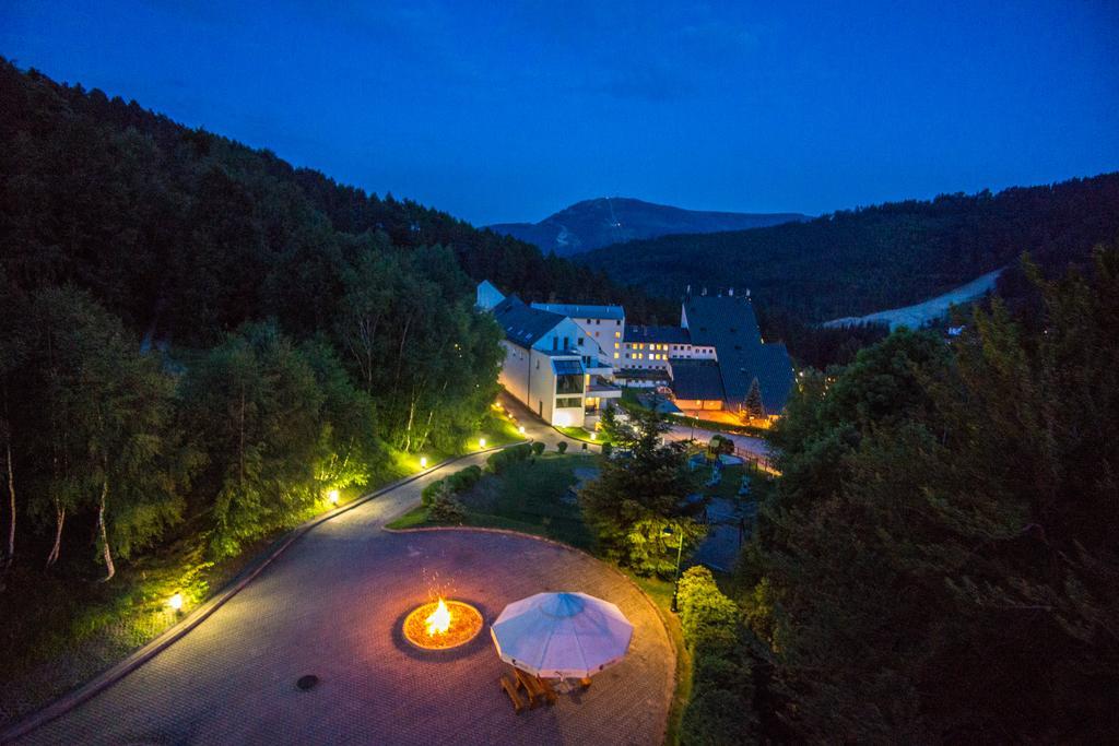 Hotel Klimczok Resort&Spa 슈차이르크 외부 사진
